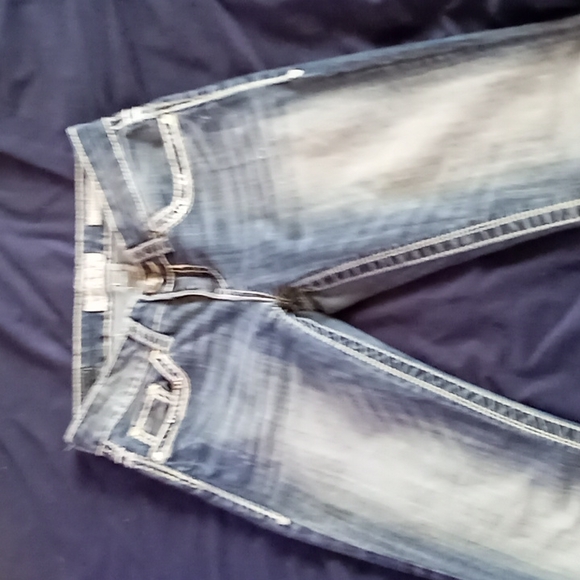 Daytrip Skinny Jeans - Picture 3 of 4